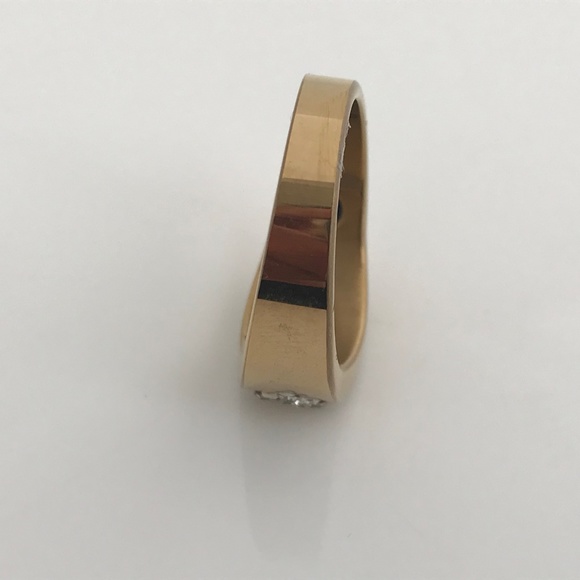 Men Ring Gold Tone Crystal Accents Fashion Jewelry - Picture 6 of 8